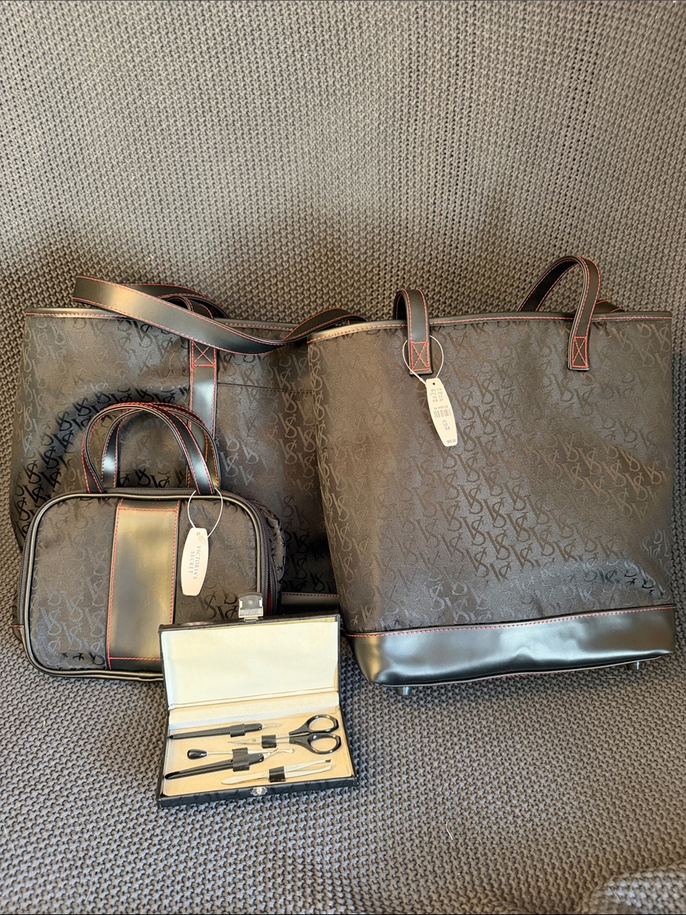 Vintage Victoria's Secret 6 piece Monogram Tote, Travel & Cosmetic Set